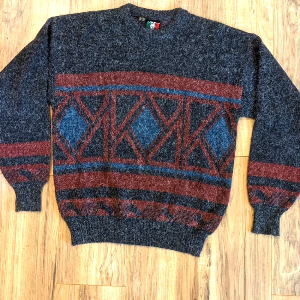 Vintage knit sweater